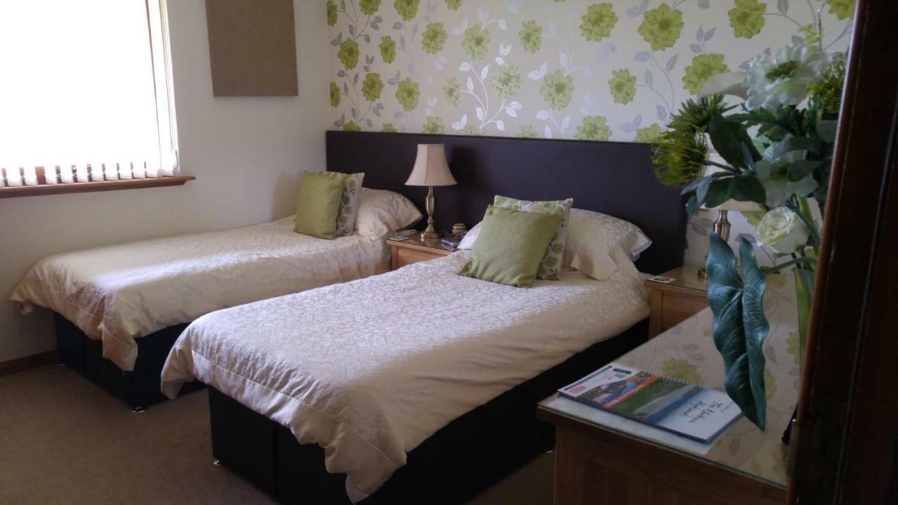 Hillhaven Bed &Breakfast Bed & Breakfast ฟอร์โทรส ภายนอก รูปภาพ